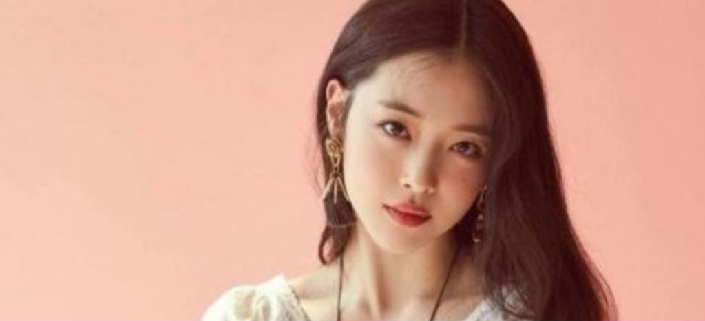 Encuentran muerta a Sulli, la estrella de K-pop que había sido víctima de ciberacoso | Video