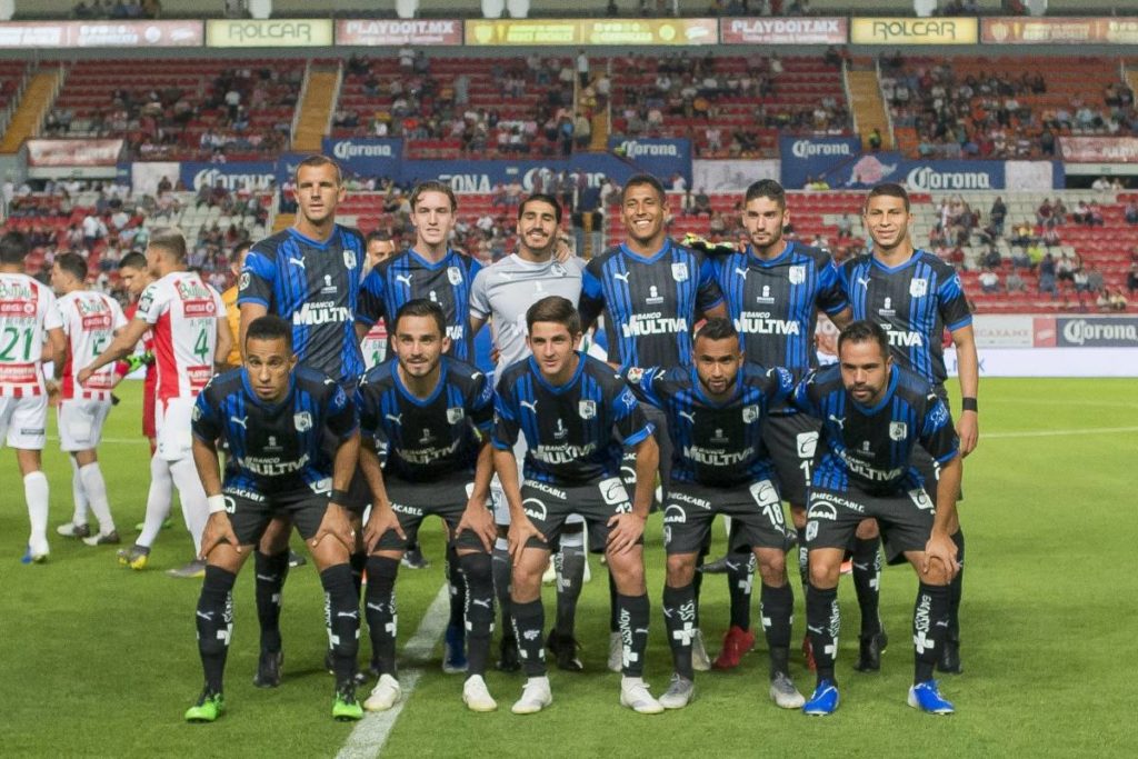 Gallos Blancos podría ser vendido al empresario Carlos Hank; la condición es que siga jugando en Queretaro