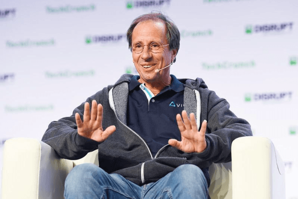 HTC dejó de innovar en teléfonos inteligentes, admite nuevo CEO