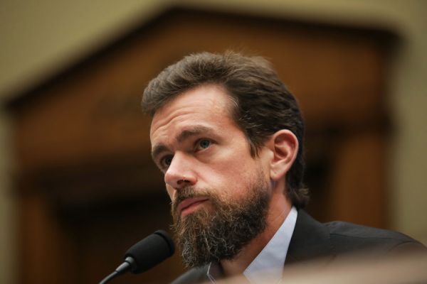 Jack Dorsey dice que Twitter prohibirá todos los anuncios políticos