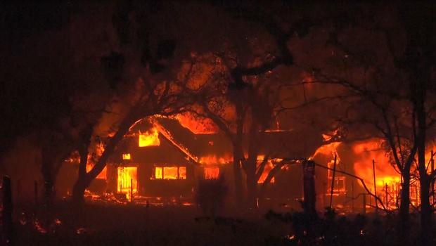 [TLMD - NAT] California arde: impresionantes imágenes de los voraces incendios