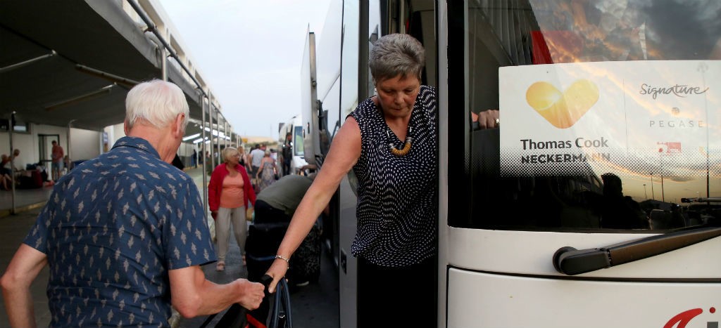 Reino Unido repatriará a casi 5 mil afectados por la quiebra de Thomas Cook