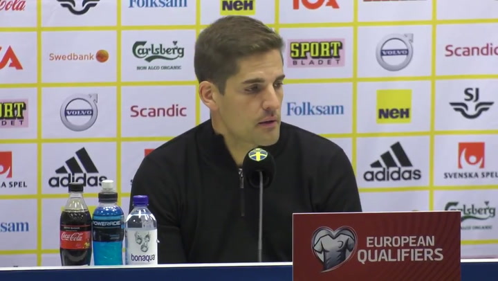 Robert Moreno le dedica la clasificación para la Euro2020 a Luis Enrique y su família Robert Moreno le dedica la clasificación para la Euro2020 a Luis Enrique y su família