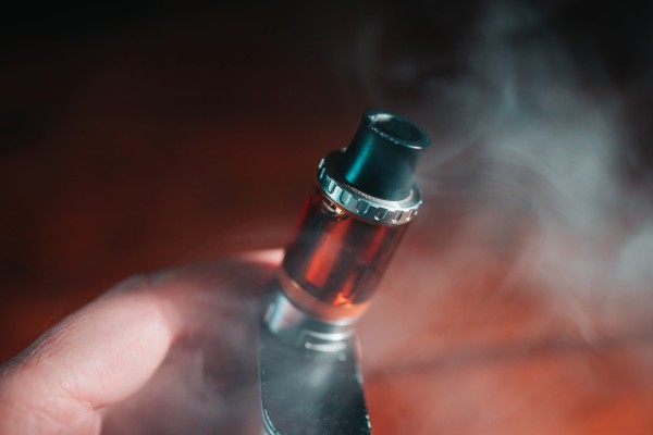 Todos los estados, excepto Alaska, han reportado víctimas de pulmón vape, que ahora suman 1,479 en todo el país