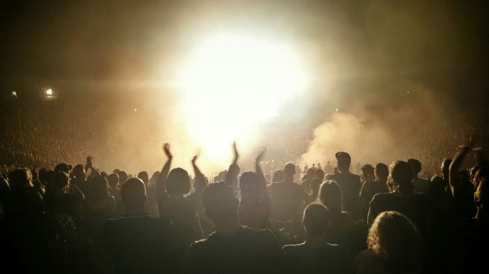 YellowHeart permite a los músicos y organizadores de conciertos tomar más control de las entradas revendidas