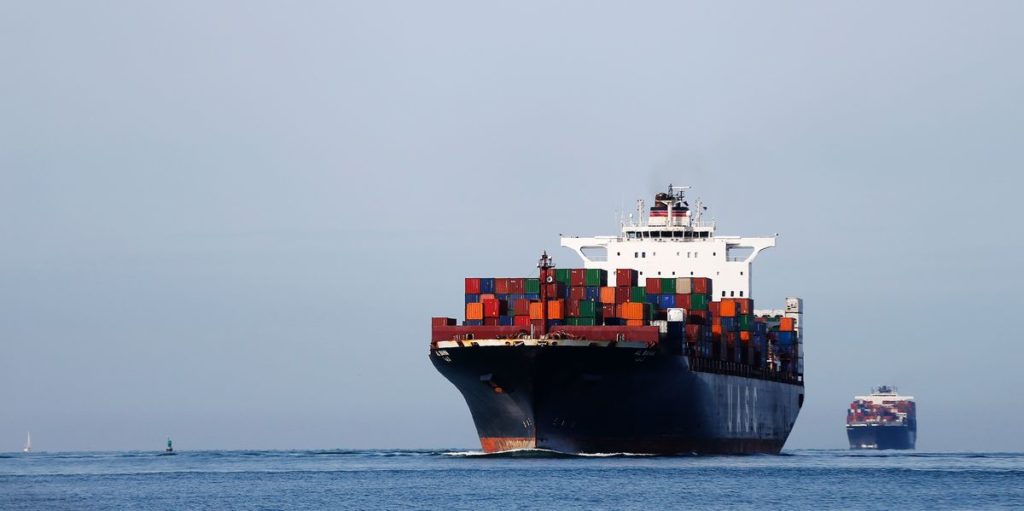 ¿Deben los barcos tener límites de velocidad?