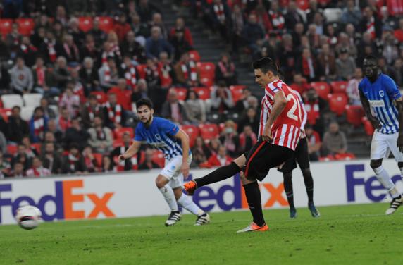 El donostiarra anotó tres goles desde el punto de penalti