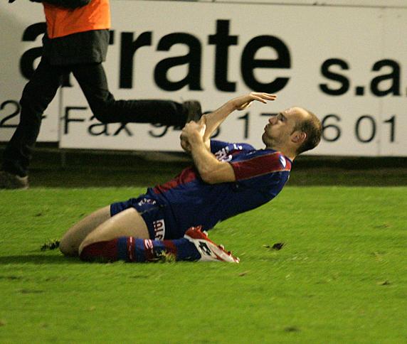 Toquero celebra un gol con el Eibar