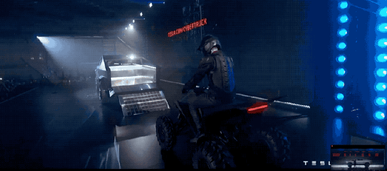 El ATV totalmente eléctrico de Tesla hace un debut sorpresa en el evento Cybertruck 1 El ATV totalmente eléctrico de Tesla hace un debut sorpresa en el evento Cybertruck