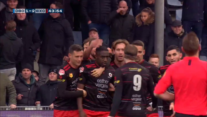 El holandés Moreira manda callar al racismo