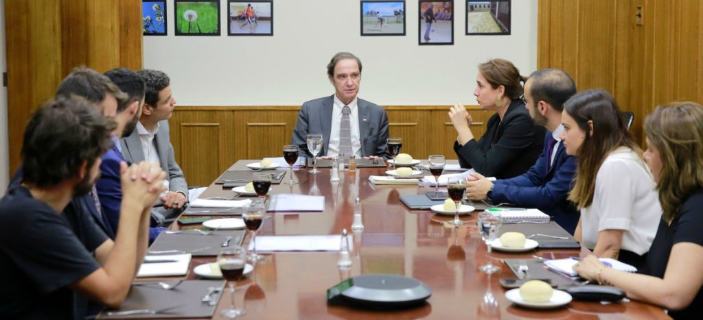 Gobierno chileno agradeció a Bachelet por enviar misión en medio incesantes protestas