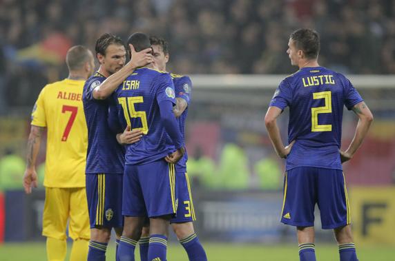 Los jugadores suecos animaron en todo momento a su compañeros