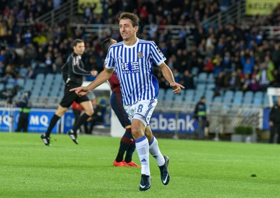 Oyarzabal celebra su único tanto al Eibar, el 5 de noviembre de 2017