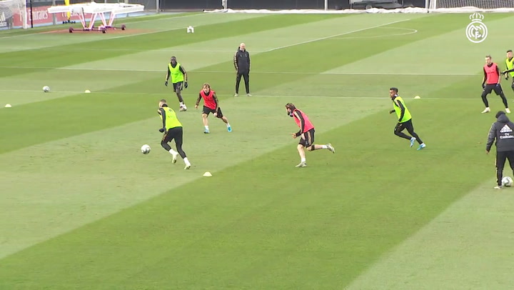 Zidane, con todos menos Asensio, James, Lucas y Hazard Zidane, con todos menos Asensio, James, Lucas y Hazard