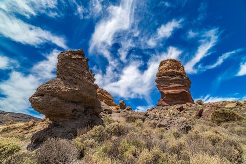 Roque Cinchado The Standing Rock en El Teide, Tenerife, España Roque Cinchado The Standing Rock en El Teide, Tenerife, España
