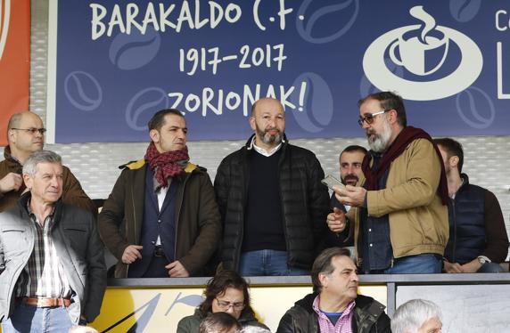 Jesús Mari Isusi se estrenó en el palco como presidente del Barakaldo