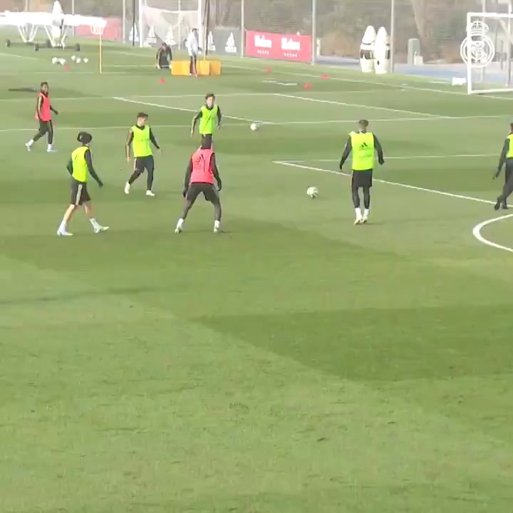El entrenamiento del Real Madrid previo al partido de Mestalla