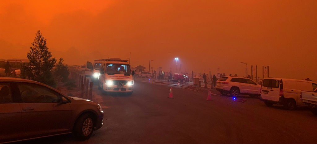 Australia recibe el 2020 en medio de una crisis de incendios | Video