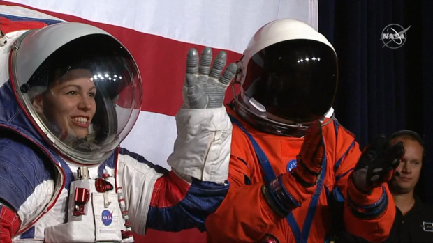 [TLMD - NATL] Odisea galáctica: NASA muestra nuevos trajes para explorar el espacio