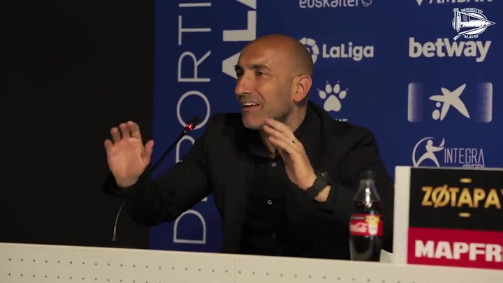 Abelardo se despide en rueda de prensa Abelardo se despide en rueda de prensa