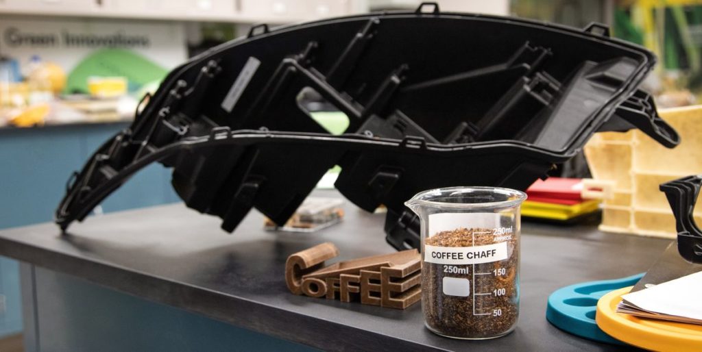 Ford fabrica piezas de automóviles a partir de los desechos de café de McDonald's