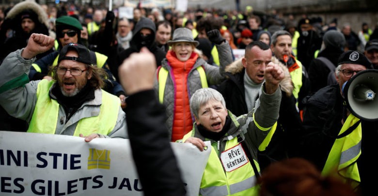 Francia enfrenta su quinto día de huelga contra reforma de pensiones