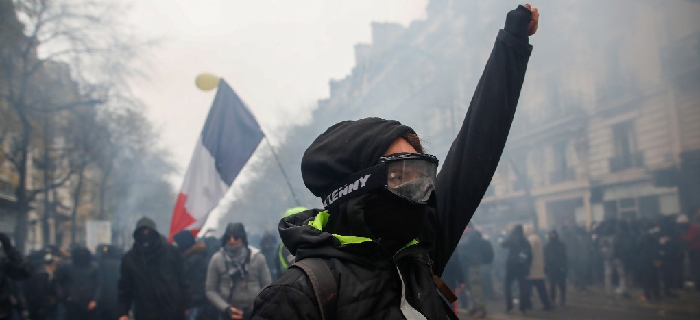 Francia vive el mayor paro nacional en décadas contra reforma de pensiones | Video