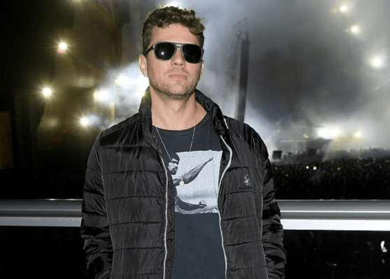 Fyre Festival se encuentra con Mr. Bone Saw