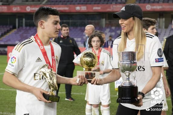 La madre de José Reyes acompañó a su hijo en la final