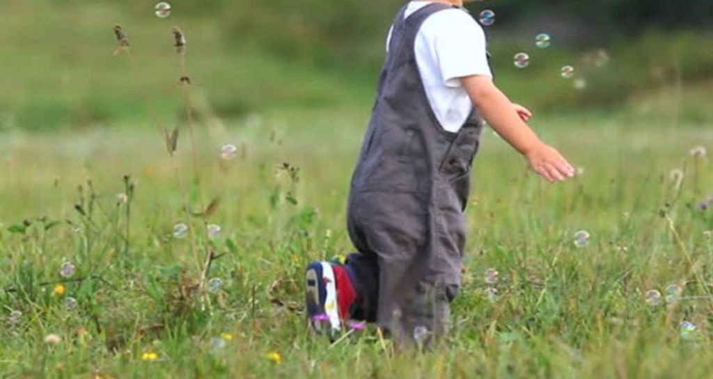 Padrastro mata a niña de una patada por vengarse del padre; le dan 46 años de cárcel