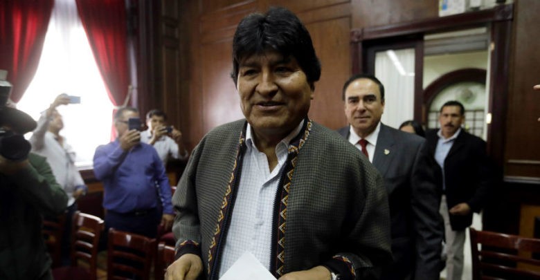 Partido MAS nombra a Evo Morales jefe de campaña para elecciones en 2020