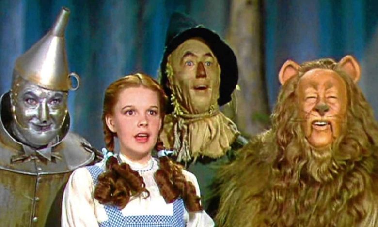 10 películas que no sabías que son remakes | ScreenRant 1 10 películas que no sabías que son remakes | ScreenRant 1
