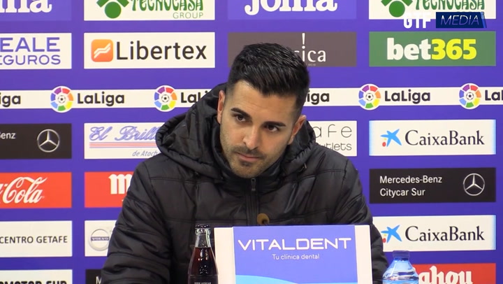 Ángel: “La toco con la mano”