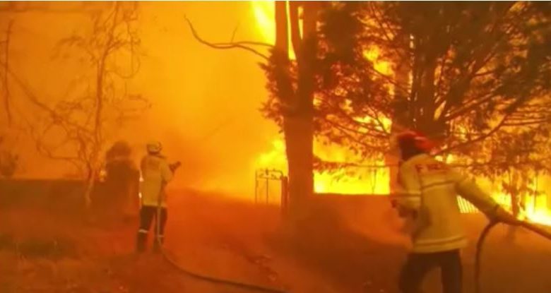 Resultado de imagen para Tres bomberos estadounidenses mueren en accidente aéreo en Australia
