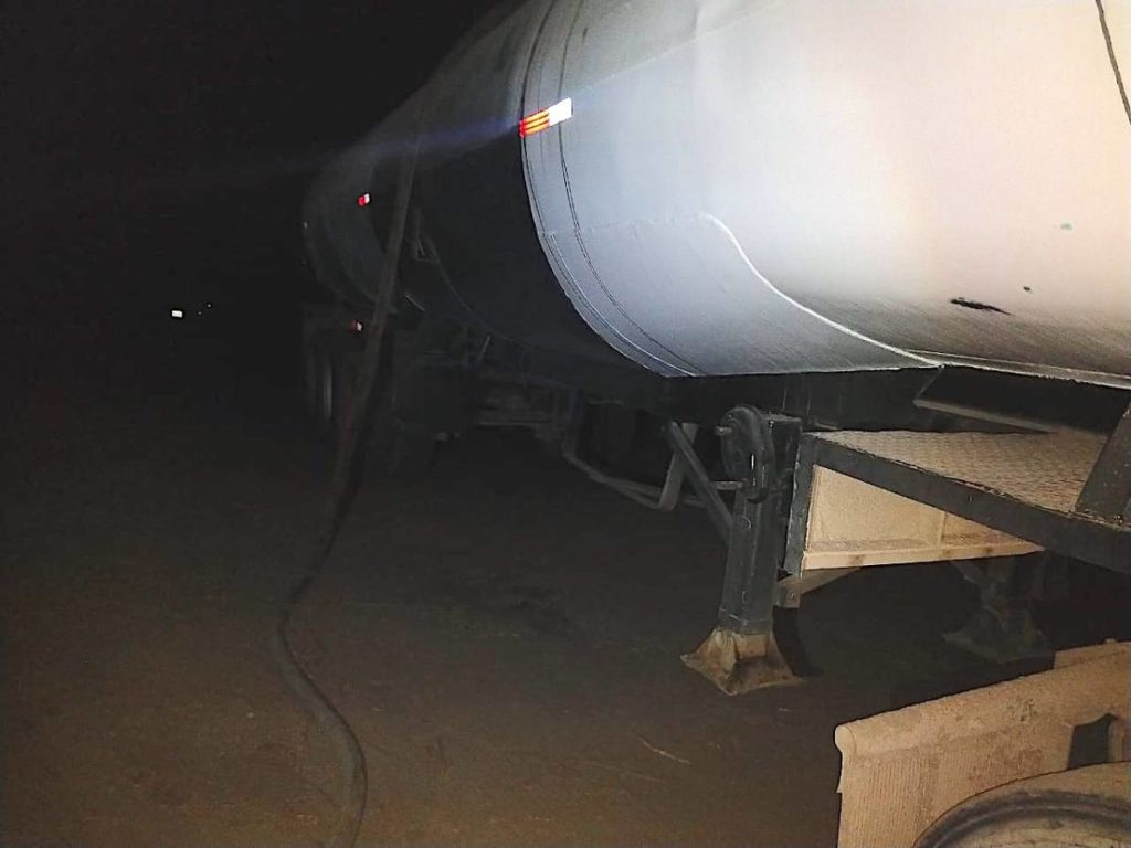 Cae huachicolero, decomisan pipa cargada con combustible robado, en San Juan del Rio