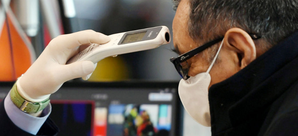 Coronavirus: británicos que regresen de Wuhan serán puestos en cuarentena en una base militar