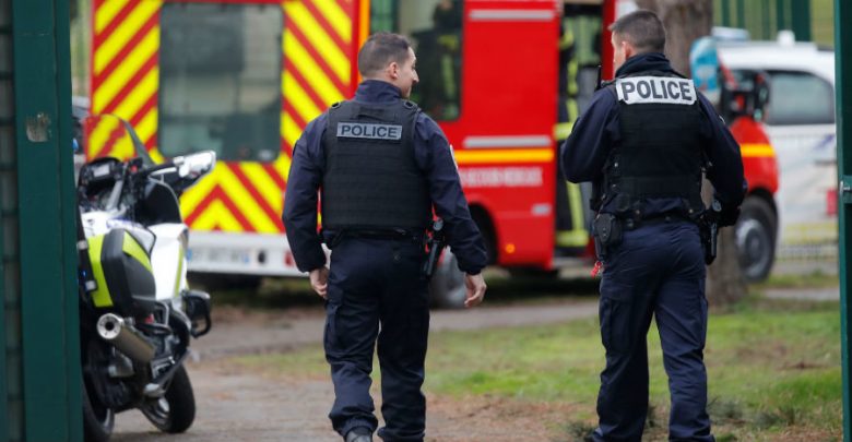 Dos muertos y varios heridos tras ataque con cuchillo en Francia