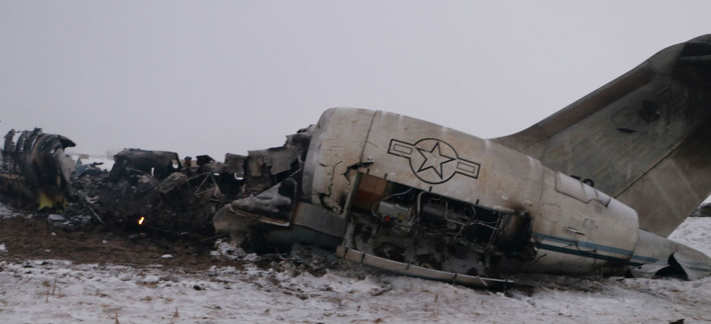 Ejército de EU confirma accidente aéreo en Afganistán y desmiente que haya sido obra de talibanes
