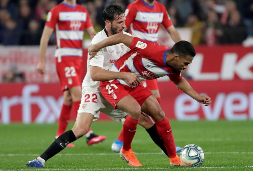 El Sevilla liquida por la vía rápida al Granada