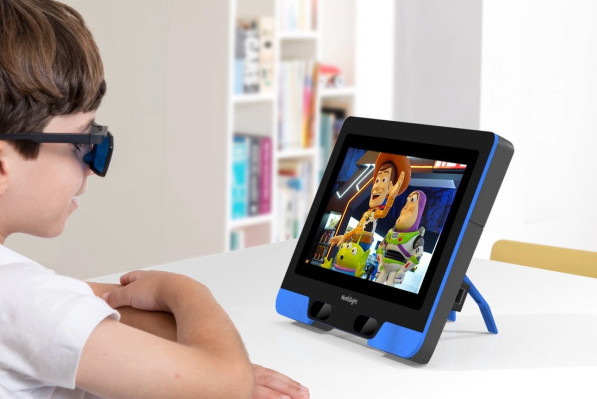 Los niños con ojo vago pueden ser tratados con solo dejarlos ver televisión en esta pantalla especial