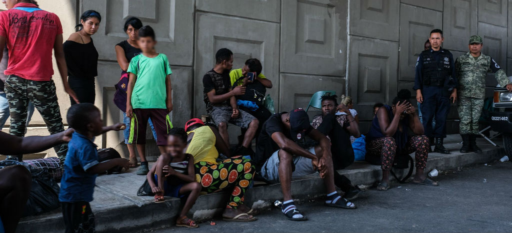 Organizaciones rechazan política ‘errática’ de impedir acceso en estancias migratorias