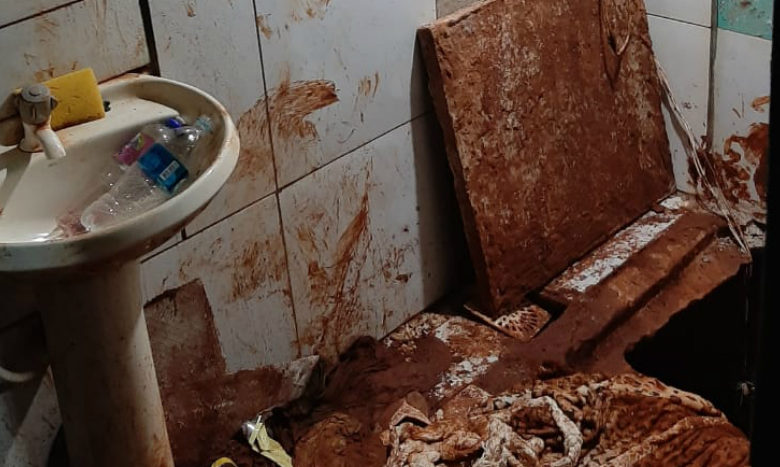 Tras cavar túnel, al menos 75 reos escapan de prisión en Paraguay