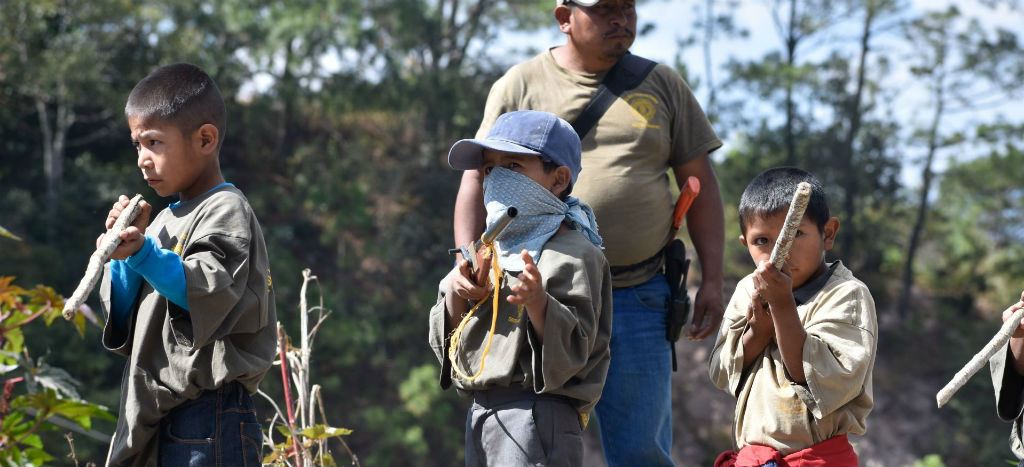 “Formar a niños con armas y tomar un video, acto prepotente”: AMLO sobre lo ocurrido en Chilapa, Guerrero
