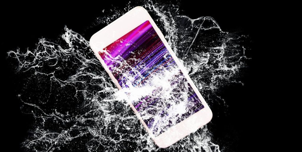 ¡No se asuste! Aquí está cómo reparar su dispositivo dañado por agua