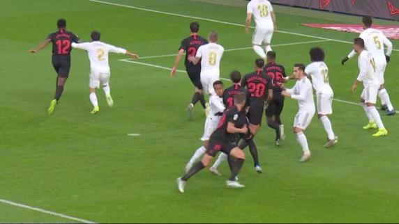 Así fue la acción del gol anulado a De Jong por un bloqueo de Gudelj sobre Militao