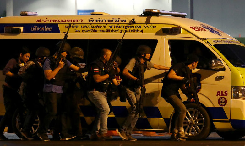 Un soldado mata al menos a 20 personas en un centro comercial en Tailandia | Video