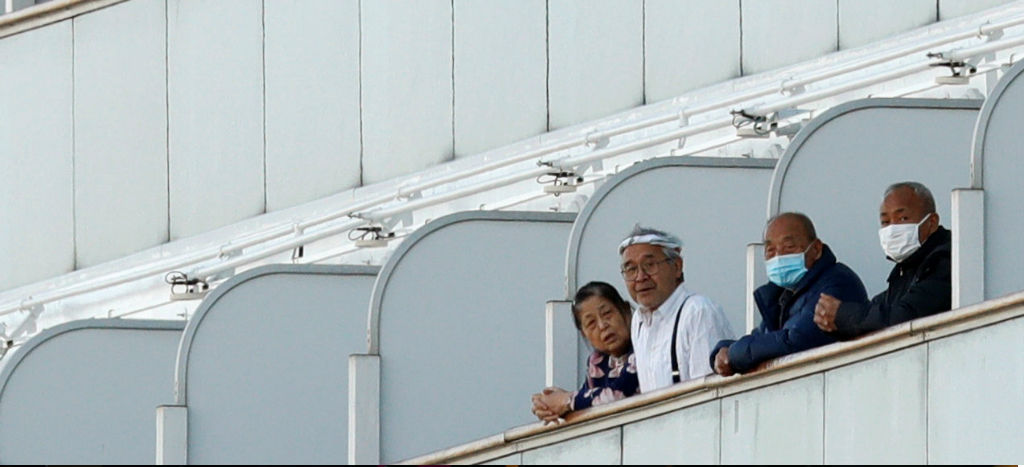 Van 135 infectados por coronavirus en crucero Diamond Princess