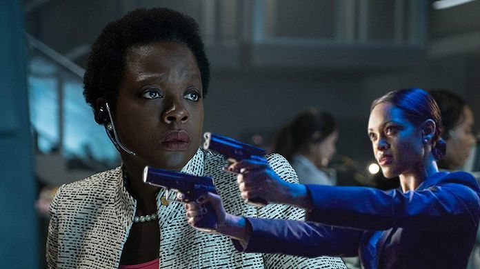 escuadrón suicida-flecha-amanda-waller