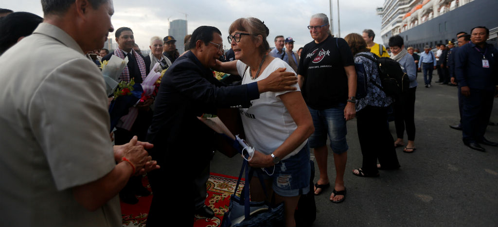 Pasajeros del crucero Westerdam desembarcan en Camboya