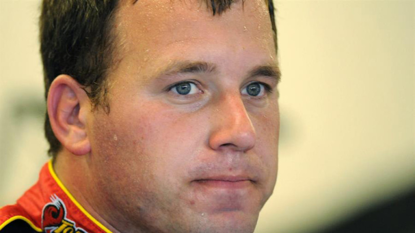 Piloto estadounidense recupera la conciencia tras brutal choque